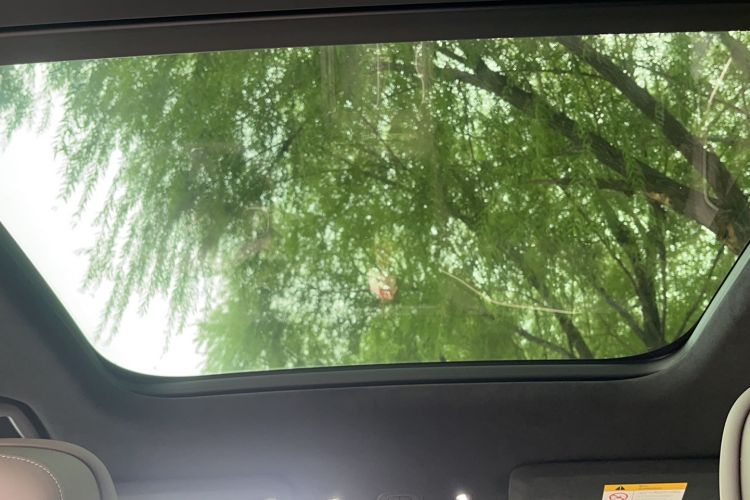Used Nio ES7 2022 75 kWh Headliner