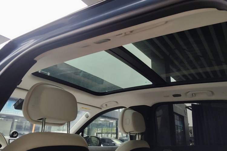 Used Nio ES7 2022 75 kWh Headliner