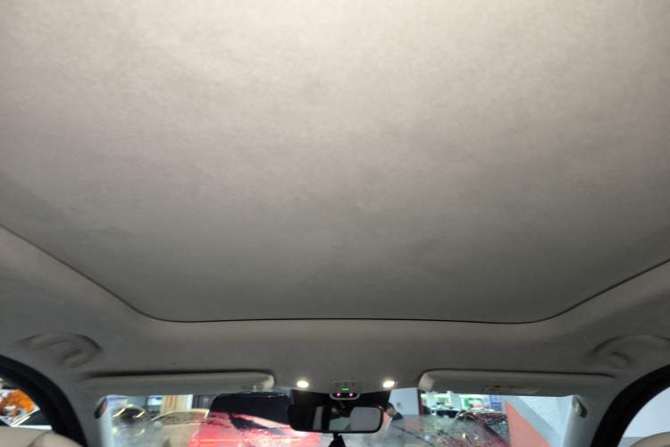 Used Nio ES7 2022 75 kWh Headliner