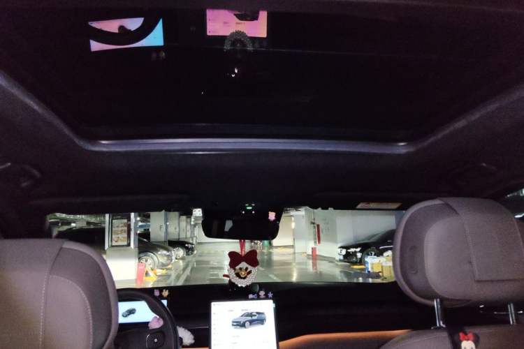 Used Nio ES7 2022 75 kWh Headliner