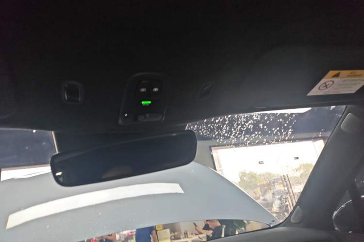 Used Nio ES7 2022 75 kWh Headliner