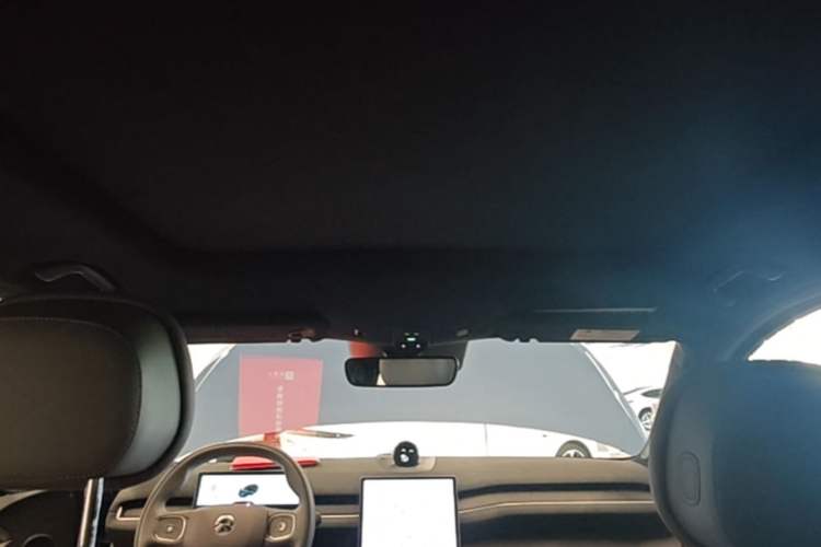Used Nio ES7 2022 75 kWh Headliner