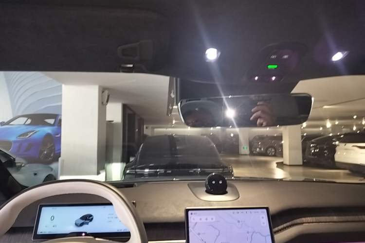 Used Nio ES7 2022 75 kWh Headliner