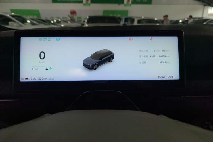 Used Nio ES7 2022 75 kWh Instrument Cluster