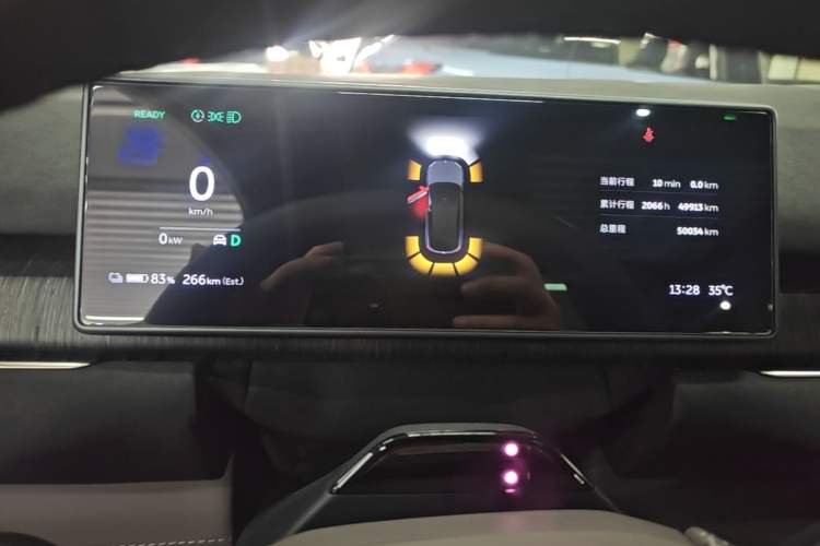 Used Nio ES7 2022 75 kWh Instrument Cluster