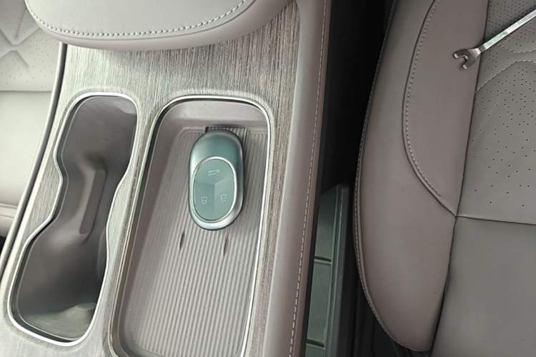 Used Nio ES7 2022 100kWh First Edition Interior 1