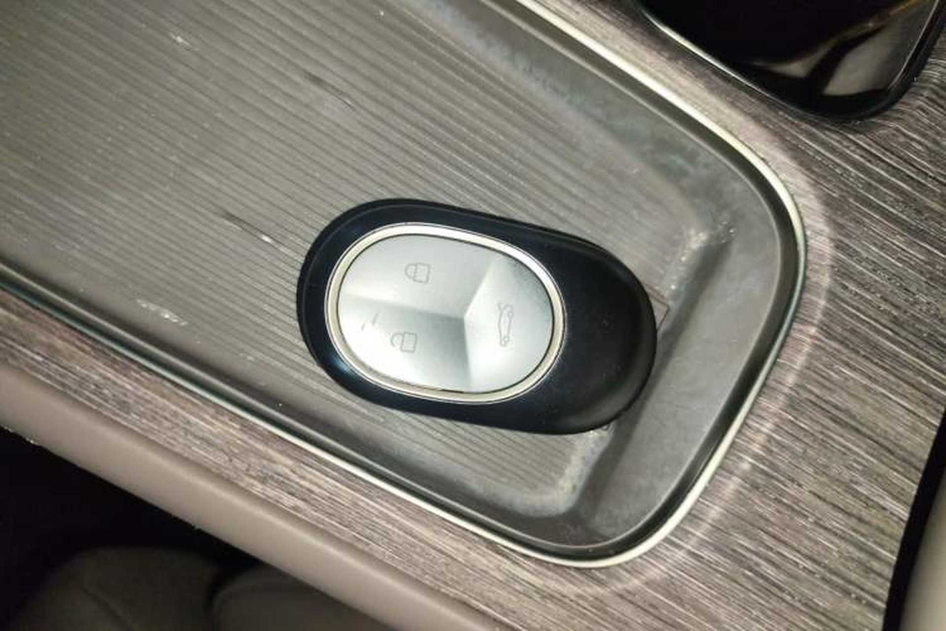 Used Nio ES7 2022 100 kWh Interior 1