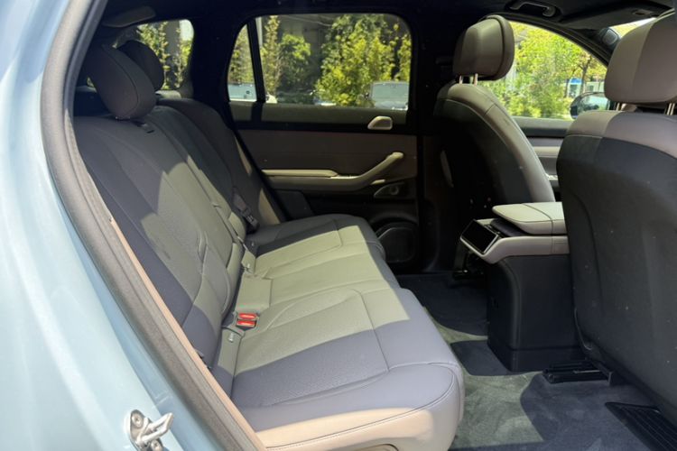 Used Nio ES7 2022 75 kWh Interior 11