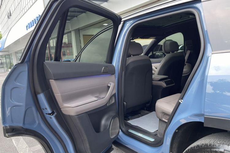 Used Nio ES7 2022 75 kWh Interior 12