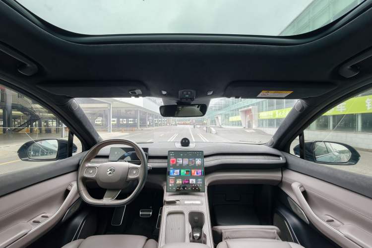 Used Nio ES7 2022 75 kWh Interior 2