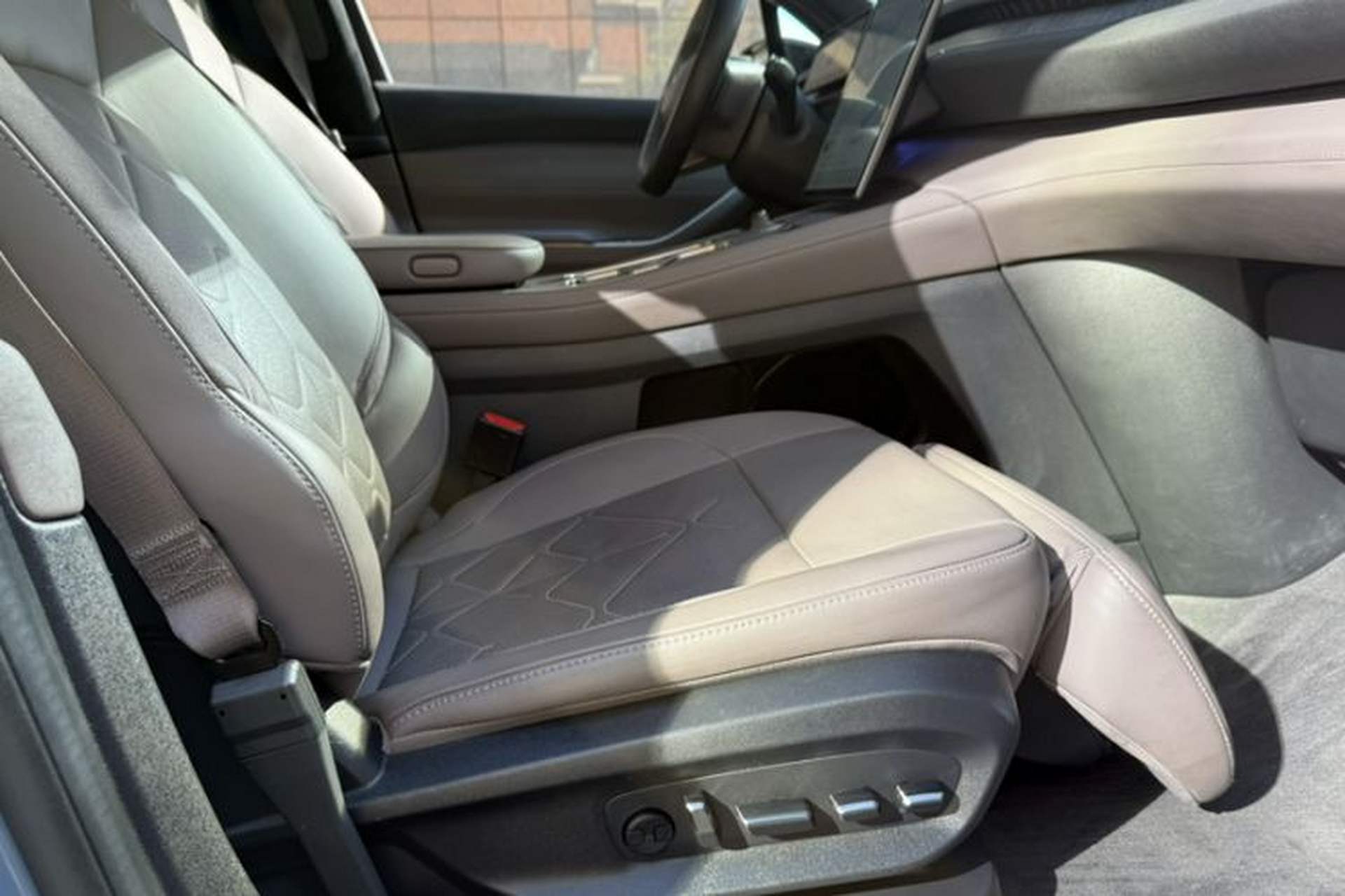 Used Nio ES7 2022 100kWh First Edition Interior 3