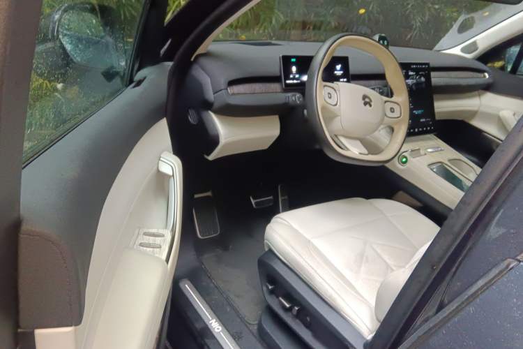 Used Nio ES7 2022 100kWh First Edition Interior 3