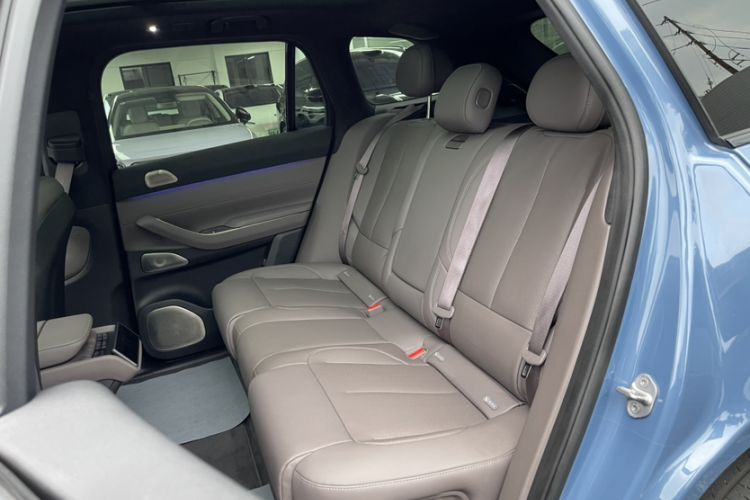 Used Nio ES7 2022 75 kWh Interior 6