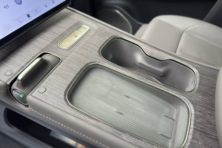 Used Nio ES7 2022 75 kWh Interior 6