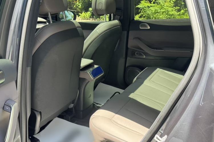 Used Nio ES7 2022 75 kWh Interior 6