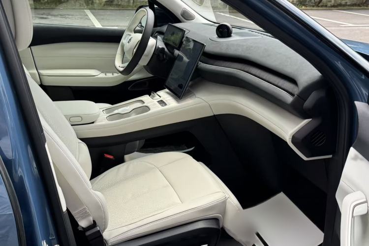 Used Nio ES7 2022 75 kWh Interior 7