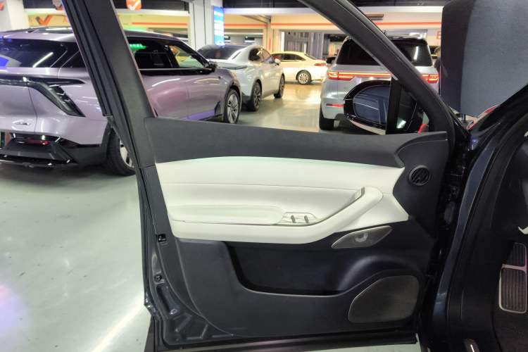 Used Nio ES7 2022 75 kWh Interior 7