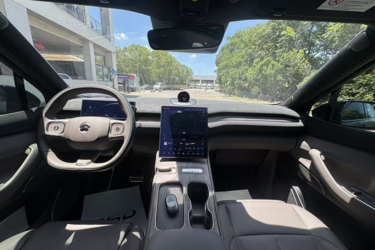 Used Nio ES7 2022 75 kWh Interior 7