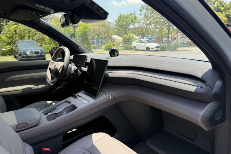 Used Nio ES7 2022 75 kWh Interior 8