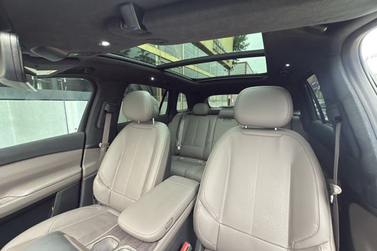 Used Nio ES7 2022 75 kWh Interior 8