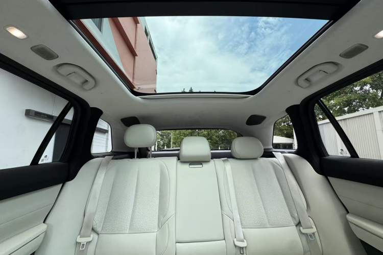 Used Nio ES7 2022 75 kWh Interior 9