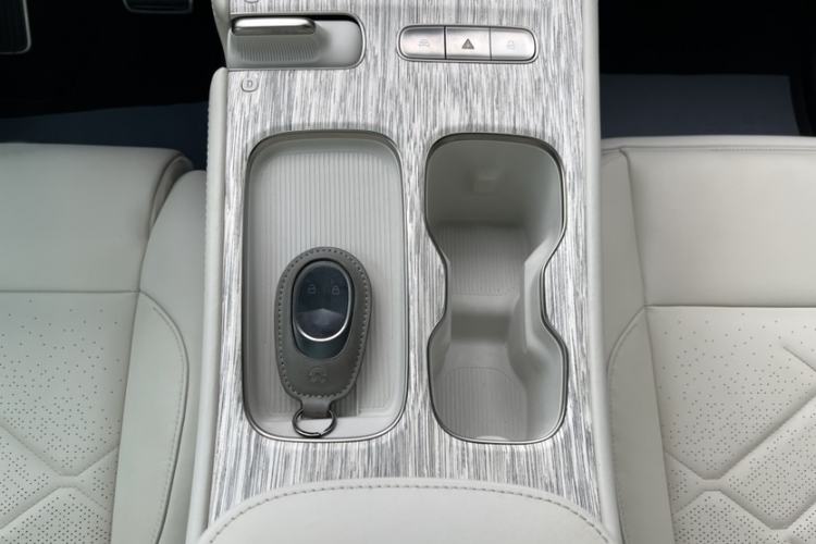 Used Nio ES7 2022 100kWh First Edition Interior 9
