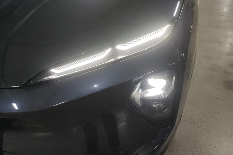 Used Nio ES7 2022 75 kWh Left Front Headlight