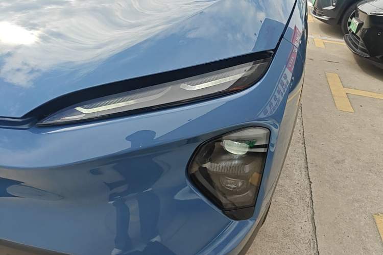 Used Nio ES7 2022 100 kWh Left Front Headlight