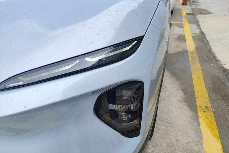 Used Nio ES7 2022 100 kWh Left Front Headlight