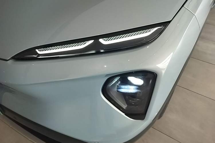 Used Nio ES7 2022 100kWh First Edition Left Front Headlight