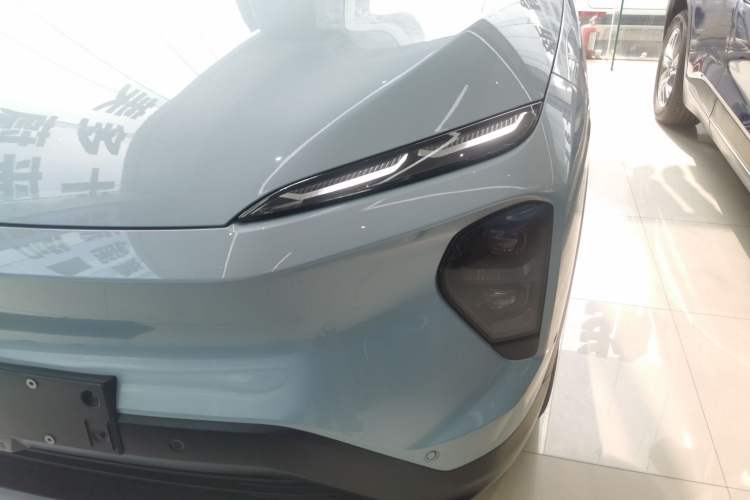 Used Nio ES7 2022 75 kWh Left Front Headlight