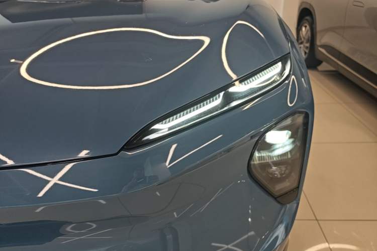 Used Nio ES7 2022 75 kWh Left Front Headlight