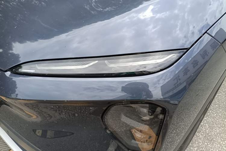 Used Nio ES7 2022 75 kWh Left Front Headlight