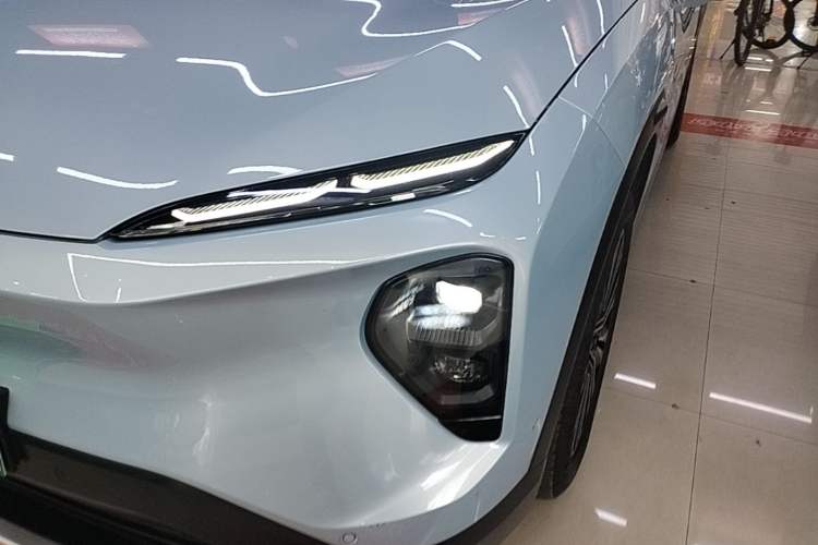 Used Nio ES7 2022 75 kWh Left Front Headlight