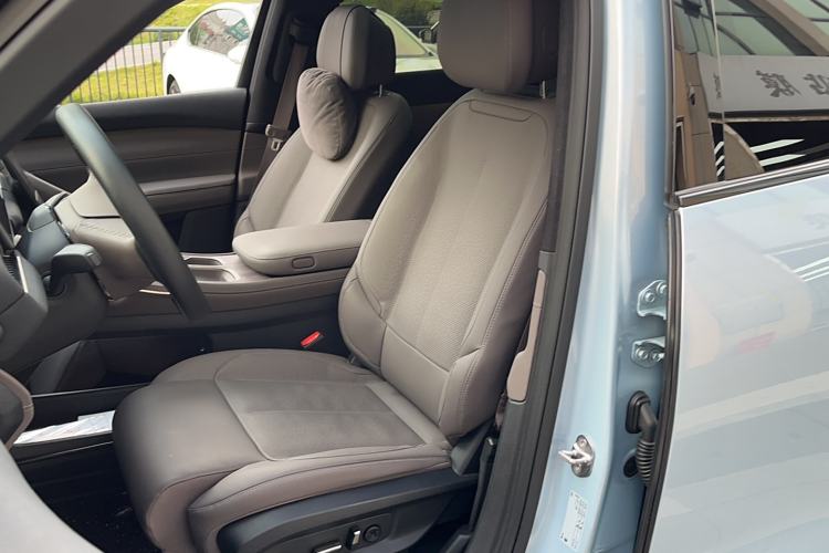 Used Nio ES7 2022 75 kWh Left Front Seat