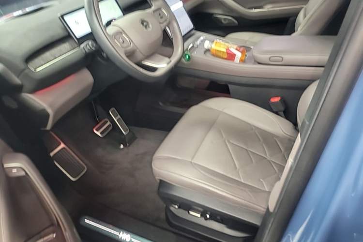 Used Nio ES7 2022 100 kWh Left Front Seat