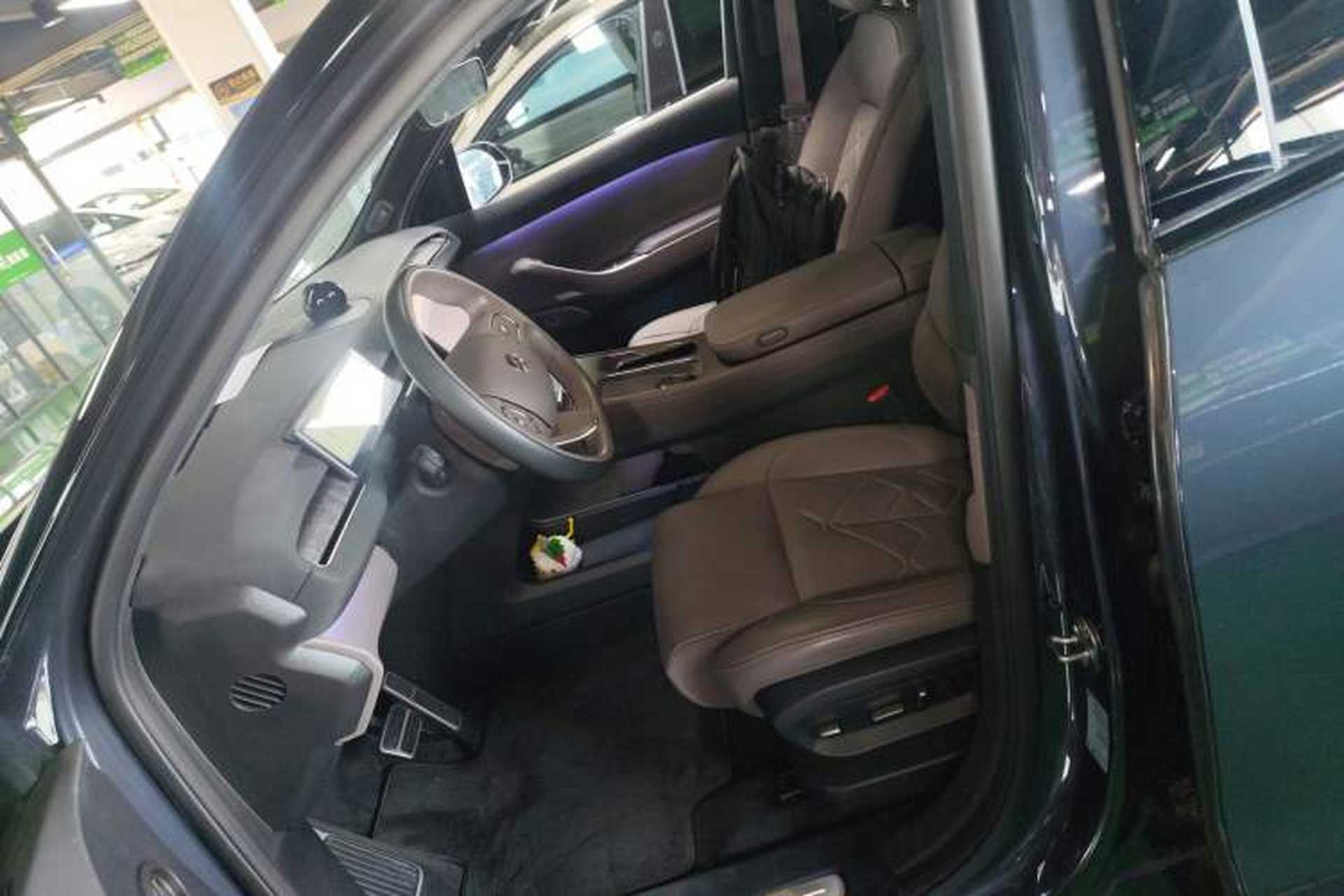 Used Nio ES7 2022 100 kWh Left Front Seat