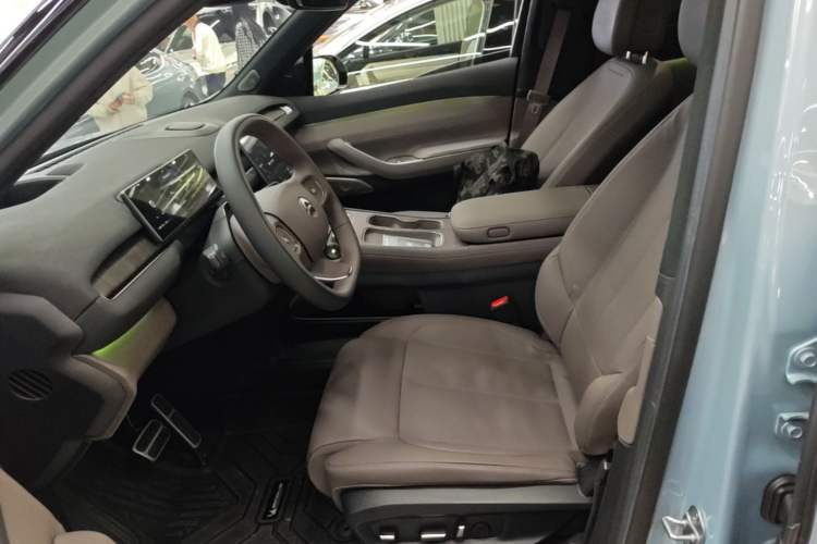 Used Nio ES7 2022 75 kWh Left Front Seat