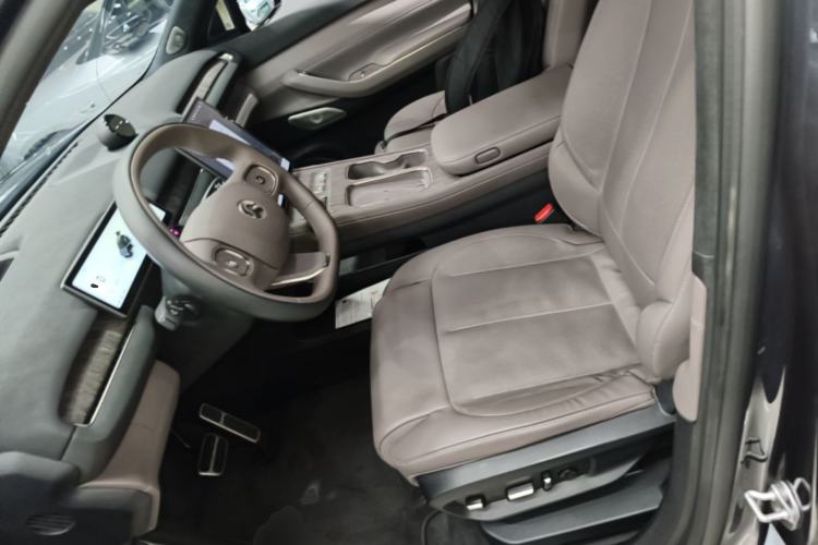 Used Nio ES7 2022 75 kWh Left Front Seat