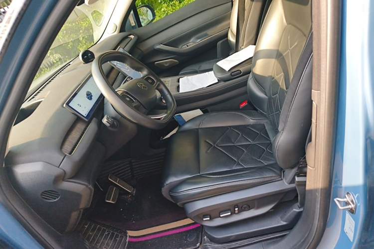 Used Nio ES7 2022 75 kWh Left Front Seat