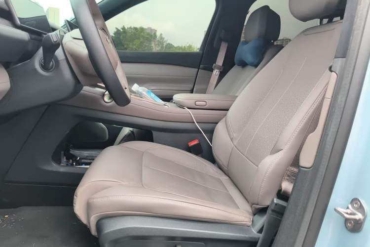 Used Nio ES7 2022 75 kWh Left Front Seat
