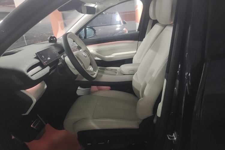 Used Nio ES7 2022 75 kWh Left Front Seat