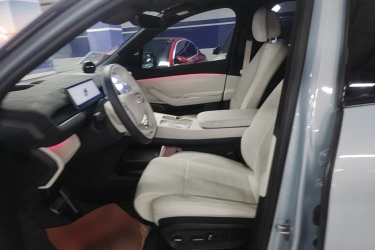 Used Nio ES7 2022 75 kWh Left Front Seat