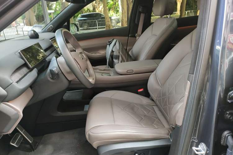Used Nio ES7 2022 100kWh First Edition Left Front Seat