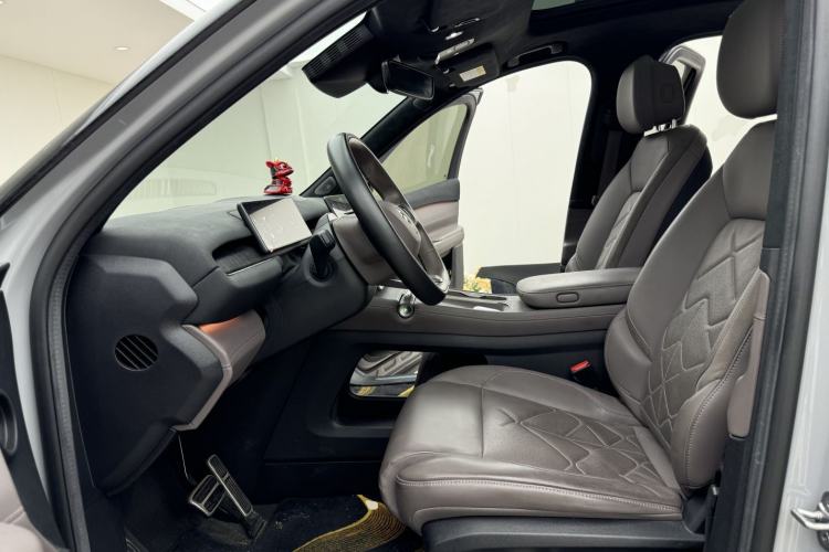 Used Nio ES7 2022 75 kWh Left Front Seat