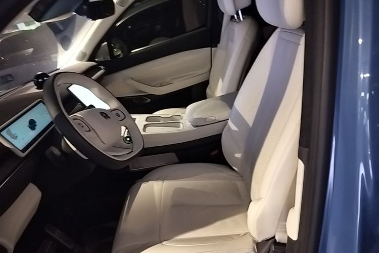 Used Nio ES7 2022 75 kWh Left Front Seat