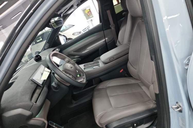 Used Nio ES7 2022 75 kWh Left Front Seat