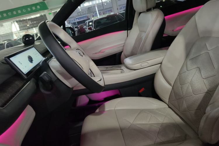 Used Nio ES7 2022 75 kWh Left Front Seat