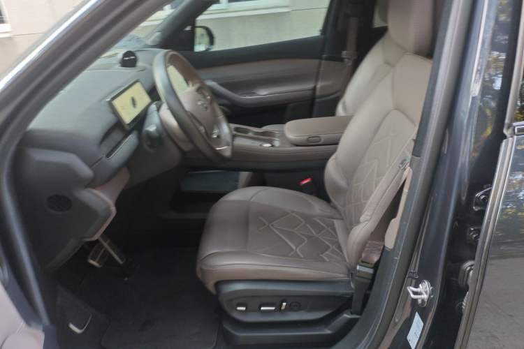 Used Nio ES7 2022 100kWh First Edition Left Front Seat