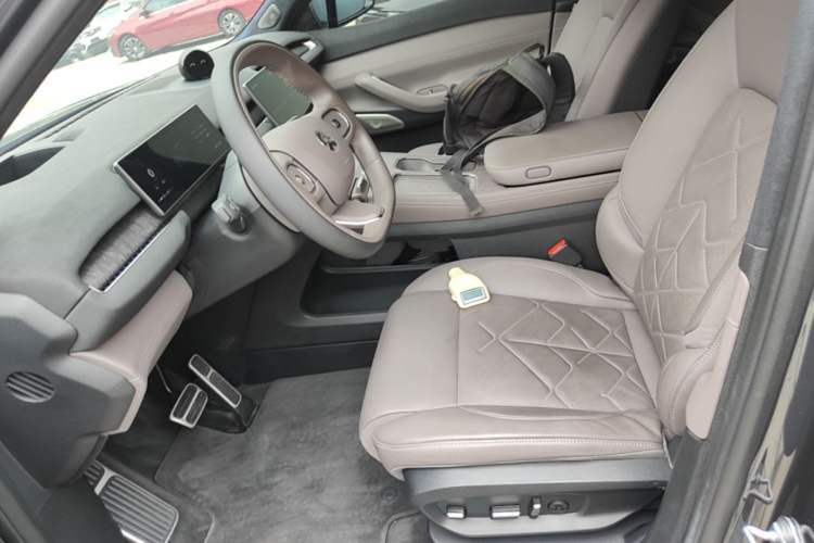 Used Nio ES7 2022 100kWh First Edition Left Front Seat
